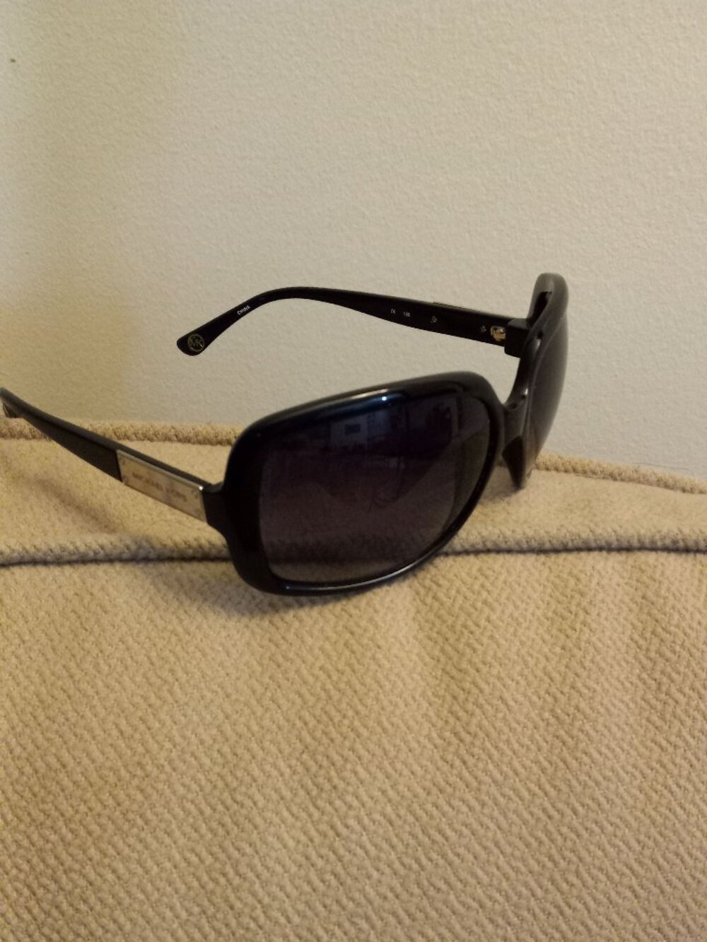 MICHAEL KORS SUNGLASSES